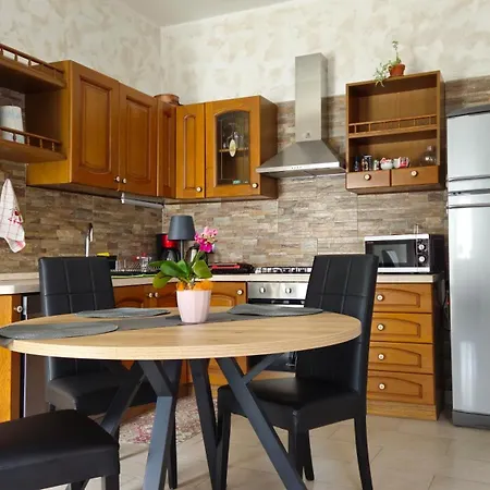 Al Borgo Sul Garda Via Pertica 8a Apartment